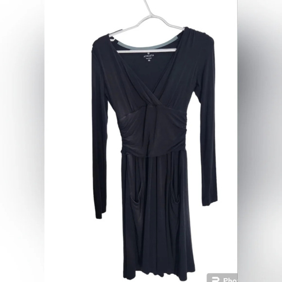 Athleta Black Ruched front pocket midi long sleeve athleisure dress size xs - Picture 2 of 10